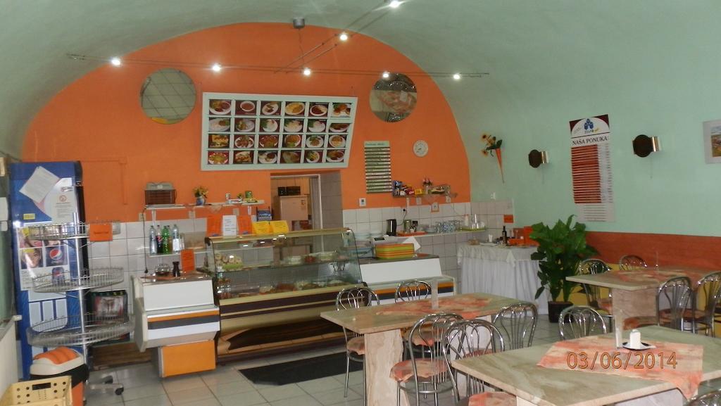 Penzion Marina Pri Slovenskej Restauracii เบรซโน ห้อง รูปภาพ